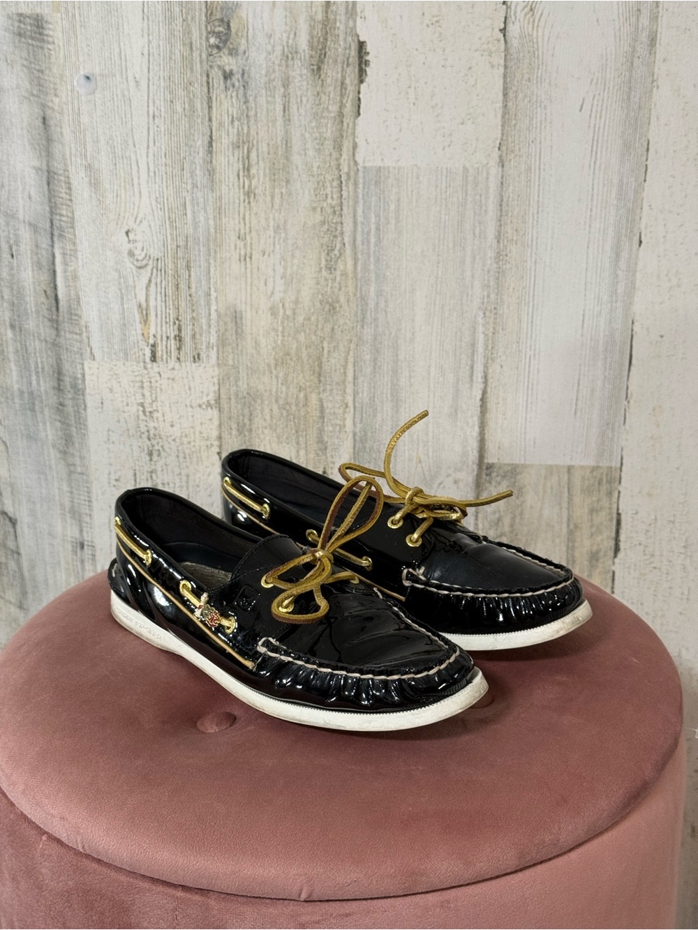 Sperry Black Patent Leather Boat Shoes Gold Laces with Charms Nautical - Picture 11 of 13